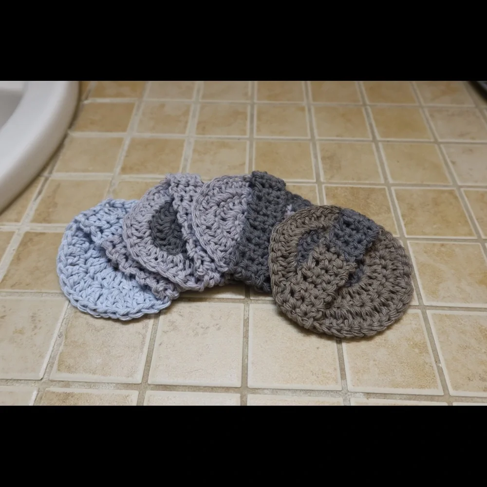 (Set of 10) 100% Cotton Crocheted Reusable Spa Facial Scrubbies With Handle